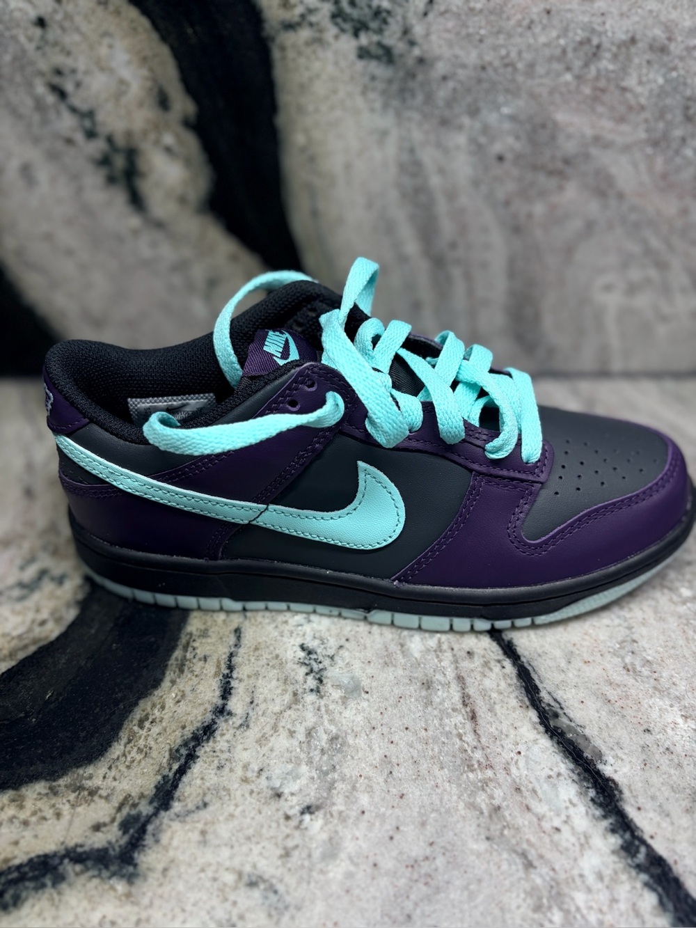 Nike Dunk Low GS Purple Aqua Black Sneakers Women’s 7.5 / Youth 6Y FB9109-012 - Picture 5 of 11
